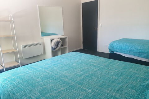 Alpha Centauri Townhouses - Accommodation Newcastle 7