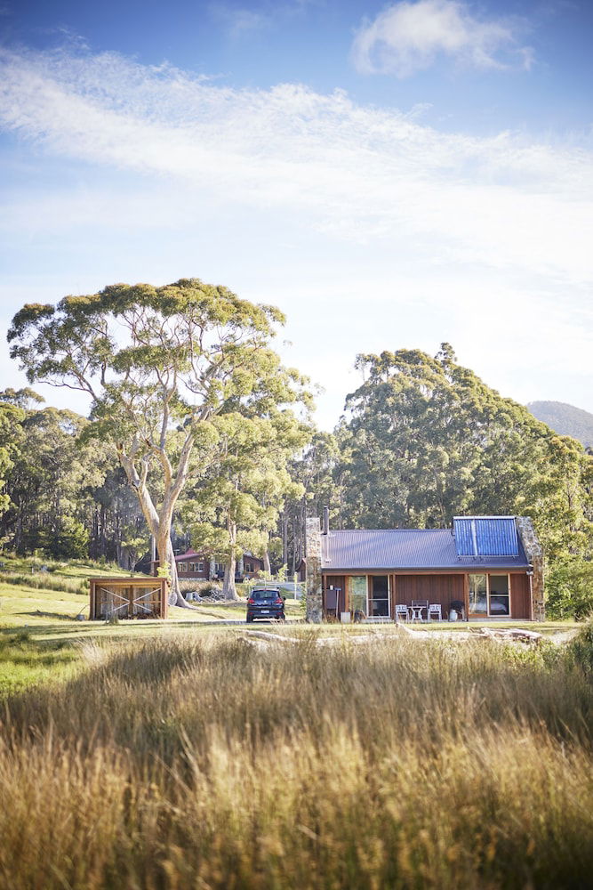 Adventure Bay TAS Accommodation Newcastle