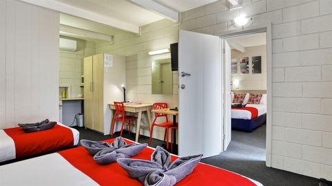 Castle Creek Motel - Accommodation Newcastle 6