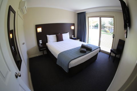 Sleepy Hill Motor Inn - Accommodation Newcastle 3