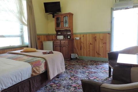 Snug As A Bug Motel - Accommodation Newcastle 4