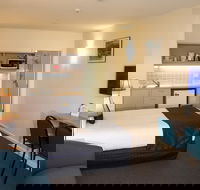 Shoreline Hotel - Accommodation Newcastle