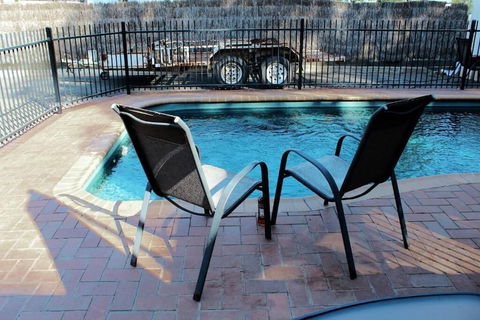 Golden River Motor Inn - Accommodation Newcastle 2