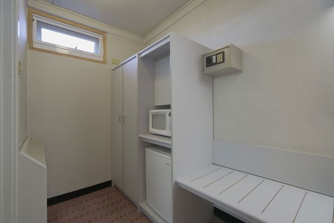 Olympia Motel - Accommodation Newcastle 3