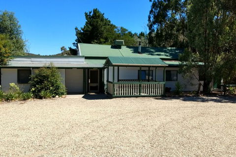 Fernleigh Farmstay & Bike Park - Accommodation Newcastle 2