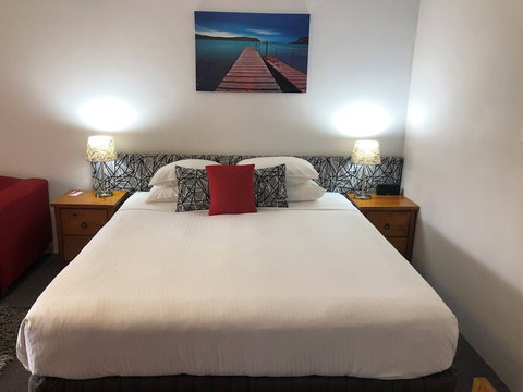 Avaleen Lodge Motor Inn - Accommodation Newcastle 6