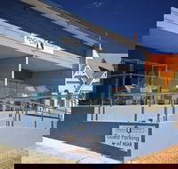 Penguin Beachfront Apartments - Accommodation Newcastle