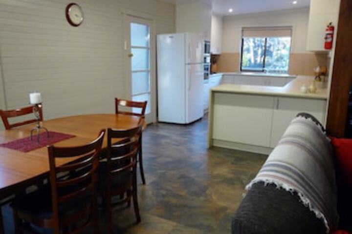 Sisters Beach TAS Accommodation Newcastle