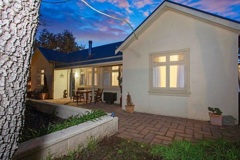 Hahndorf House B&B - Accommodation Newcastle 1