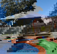 Golden Reef Motor Inn - Accommodation Newcastle