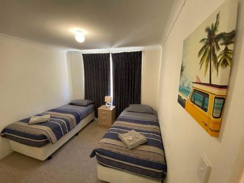 Port Bouvard Beach Holiday Home Mandurah - Accommodation Newcastle 4