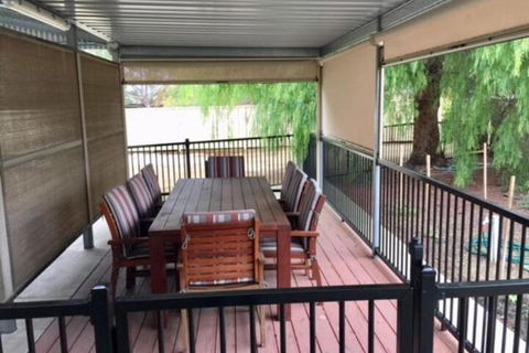MacDonnell House Naracoorte - Accommodation Newcastle 2