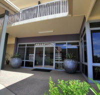 Mayfair Motel Emerald - Accommodation Newcastle