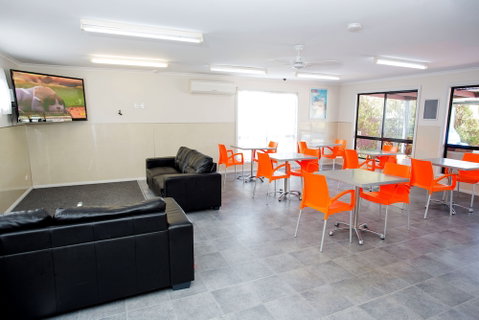BIG4 Traralgon Park Lane Holiday Park - Accommodation Newcastle 2