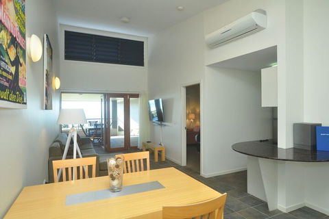 Lennox Holiday Apartments - Accommodation Newcastle 4