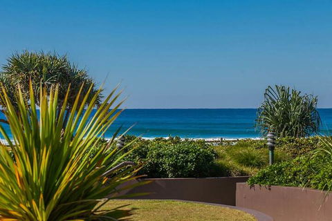 Lennox Holiday Apartments - Accommodation Newcastle 6