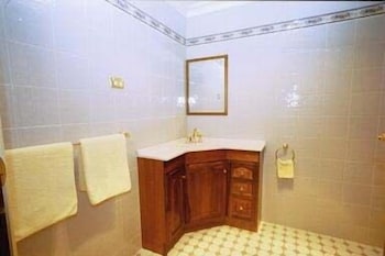 The Hidden Gem - Accommodation Newcastle 4