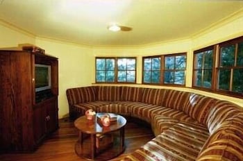 The Hidden Gem - Accommodation Newcastle 6