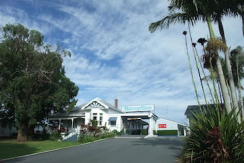 Colonial Court Motor Inn - Accommodation Newcastle 0