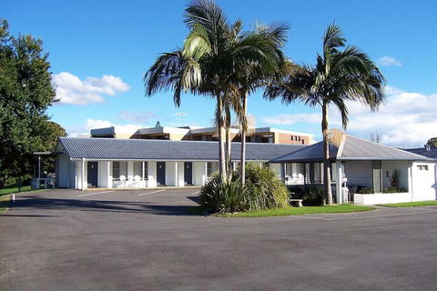 Colonial Court Motor Inn - Accommodation Newcastle 5