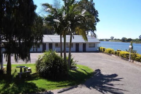 Colonial Court Motor Inn - Accommodation Newcastle 1