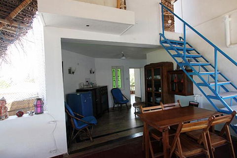 Tower Lodge - Accommodation Newcastle 3