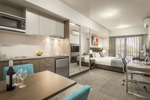 Hudson Berrimah - Accommodation Newcastle 0
