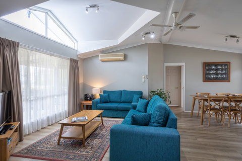 The Grange On Hermitage - Accommodation Newcastle 5