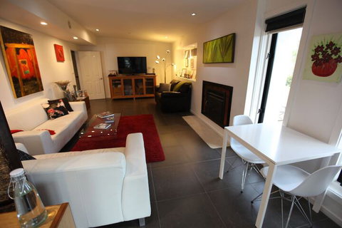 Harmony Bed & Breakfast - Accommodation Newcastle 6