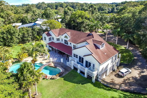 Kingfishers Manor - Accommodation Newcastle 2