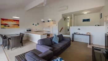 Peregian Court Resort - Accommodation Newcastle 3