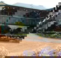 Gooromon Park Cottages - Accommodation Newcastle