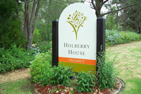 Holberry House - Accommodation Newcastle 2