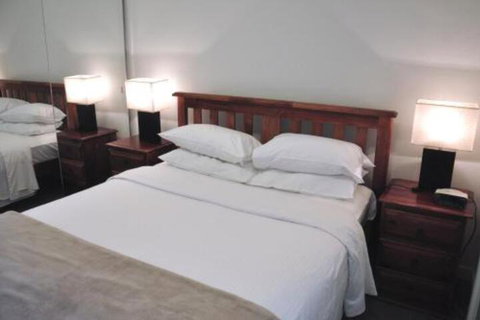 Astra Collins St. Docklands - Accommodation Newcastle 6