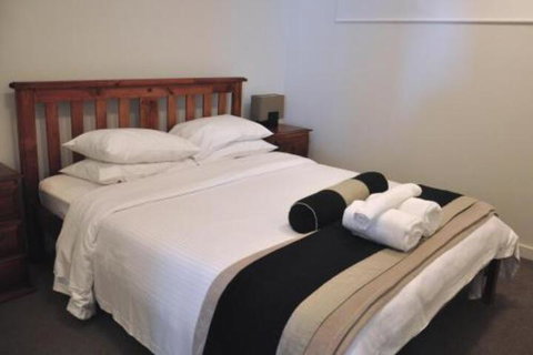Astra Collins St. Docklands - Accommodation Newcastle 7