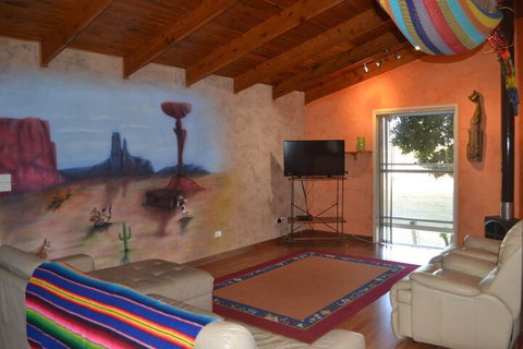 Clandulla Cottages - Accommodation Newcastle 7