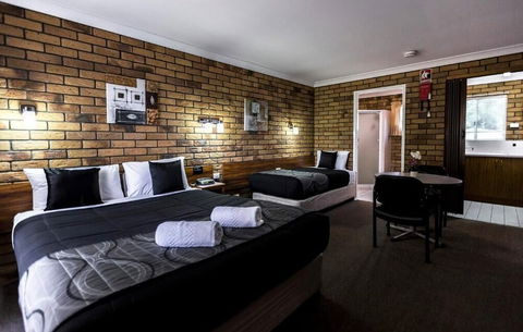 Park House Motor Inn - Accommodation Newcastle 3
