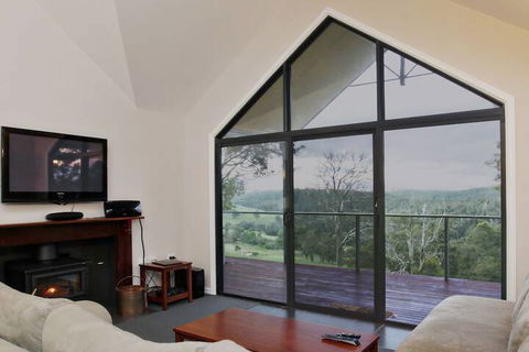 Scarlet Woods Chalets - Accommodation Newcastle 3