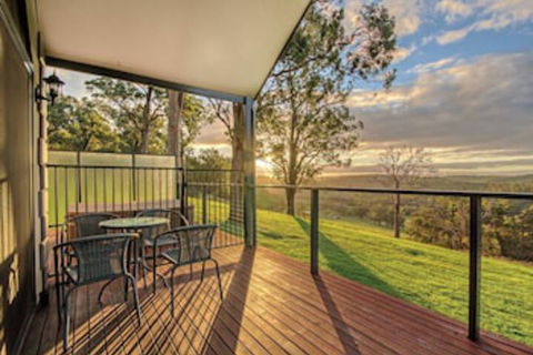 Scarlet Woods Chalets - Accommodation Newcastle 0