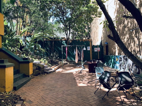 Yellow Submarine Backpackers - Accommodation Newcastle 4