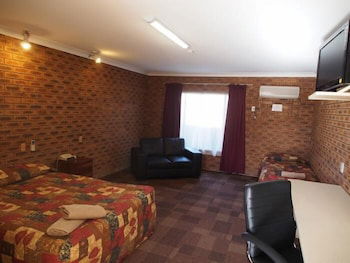 Cobar Town And Country Motor Inn - Accommodation Newcastle 5