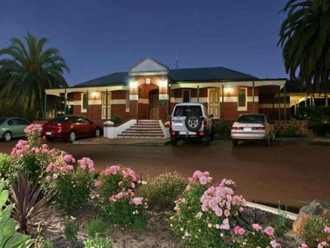 Nelsons Of Bridgetown - Accommodation Newcastle 1