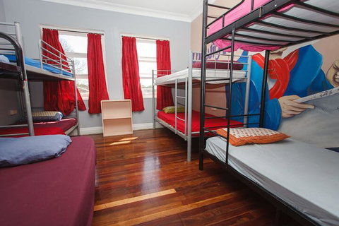 Manly Harbour Backpackers - Accommodation Newcastle 4