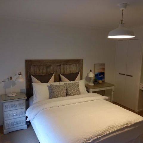 At Home Apartments - Accommodation Newcastle 4