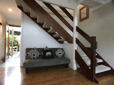 Treetops Everglades Villa - Accommodation Newcastle 1