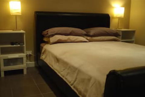 Waikiki Beach Bed & Breakfast - Accommodation Newcastle 6