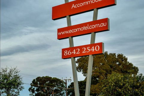 Crossroads Ecomotel - Accommodation Newcastle 1