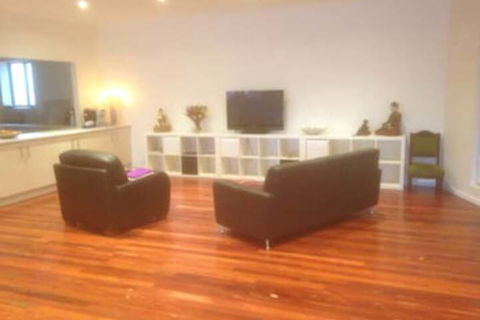 Crossroads Ecomotel - Accommodation Newcastle 6