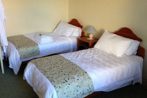 Acacia Bed & Breakfast - Accommodation Newcastle 1