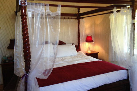 Acacia Bed & Breakfast - Accommodation Newcastle 3